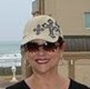 Meet your Posher, Cynthia